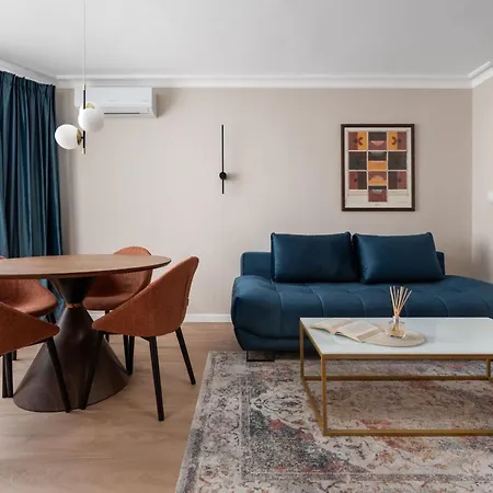 דירה Luxury Steps From By Flat Manаger *